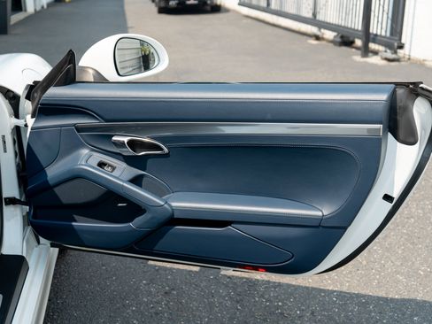 Used 2013 Porsche Boxster S RWD image 32