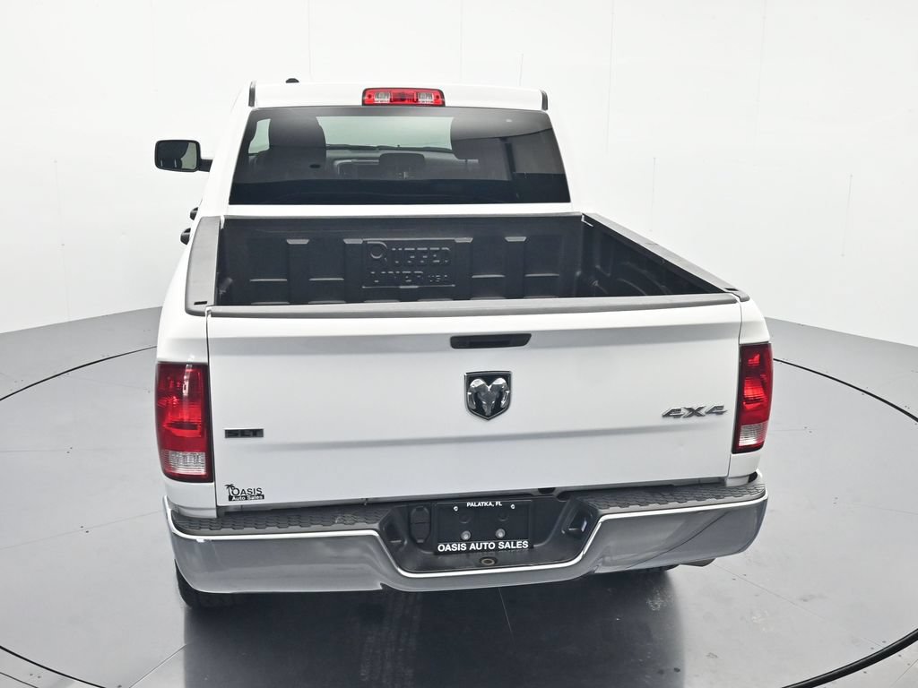 Used 2024 RAM 1500 Classic SLT AWD/4WD image 33