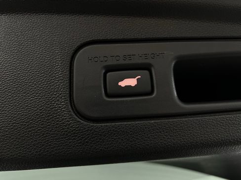 Used 2025 Acura MDX w/ Technology Package image 30