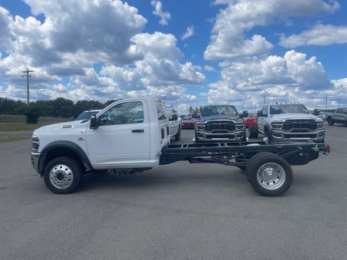 New 2026 RAM 5500 Tradesman w/ Chrome Appearance Group image 6