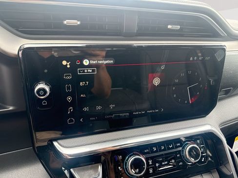 New 2026 GMC Sierra 1500 Denali w/ Technology Package AWD/4WD image 13