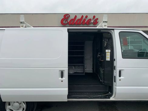 Used 2014 Ford E-350 and Econoline 350 Extended Super Duty w/ Insulation Package image 20