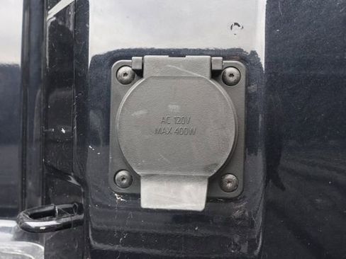 Used 2023 Chevrolet Silverado 1500 LT image 17