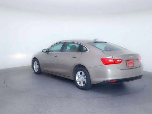Used 2024 Chevrolet Malibu LT image 4