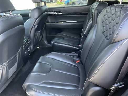 Certified 2022 Hyundai Palisade Limited w/ Cargo Package image 24