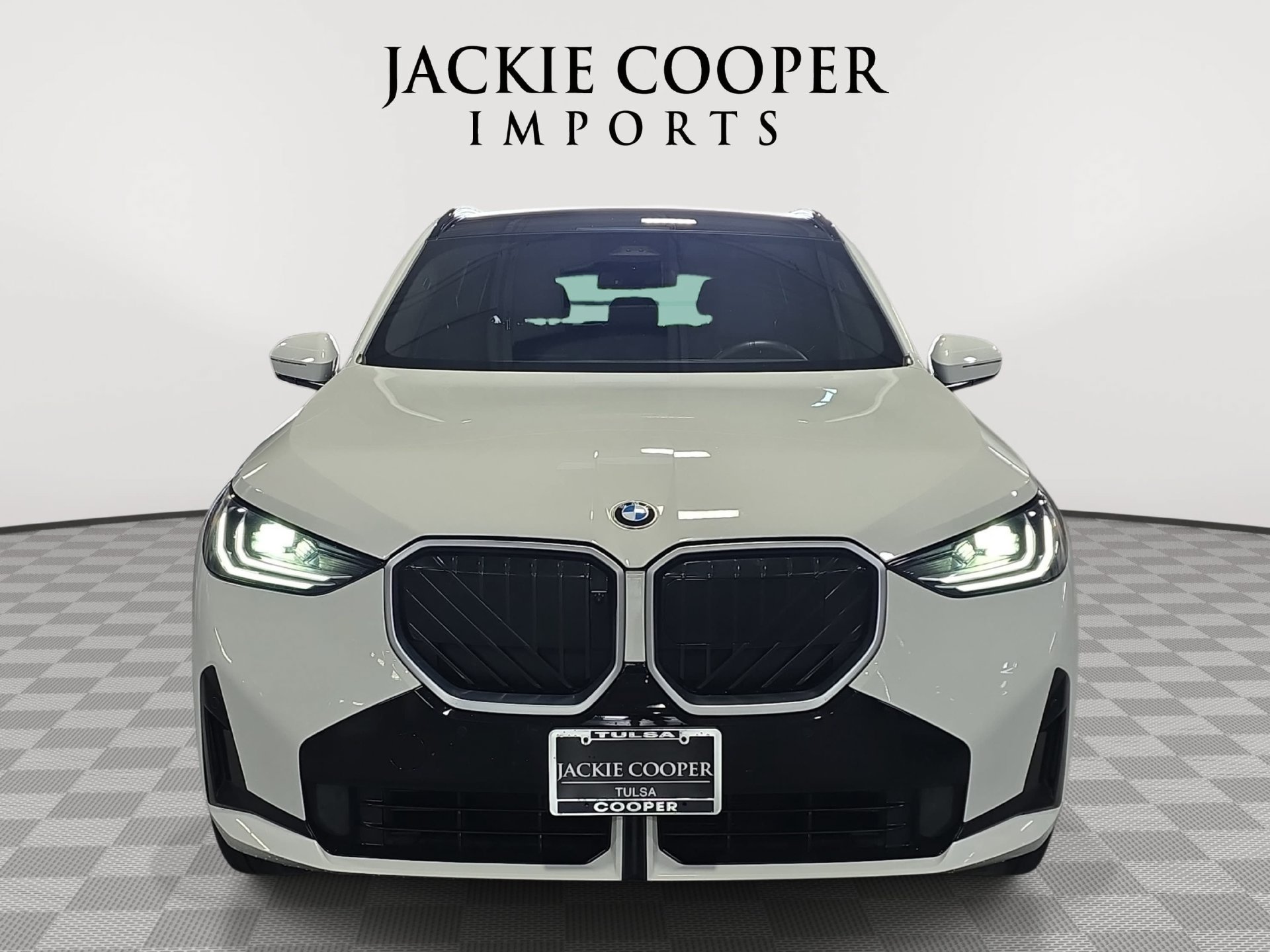 Used 2025 BMW X3 xDrive30i AWD/4WD image 2
