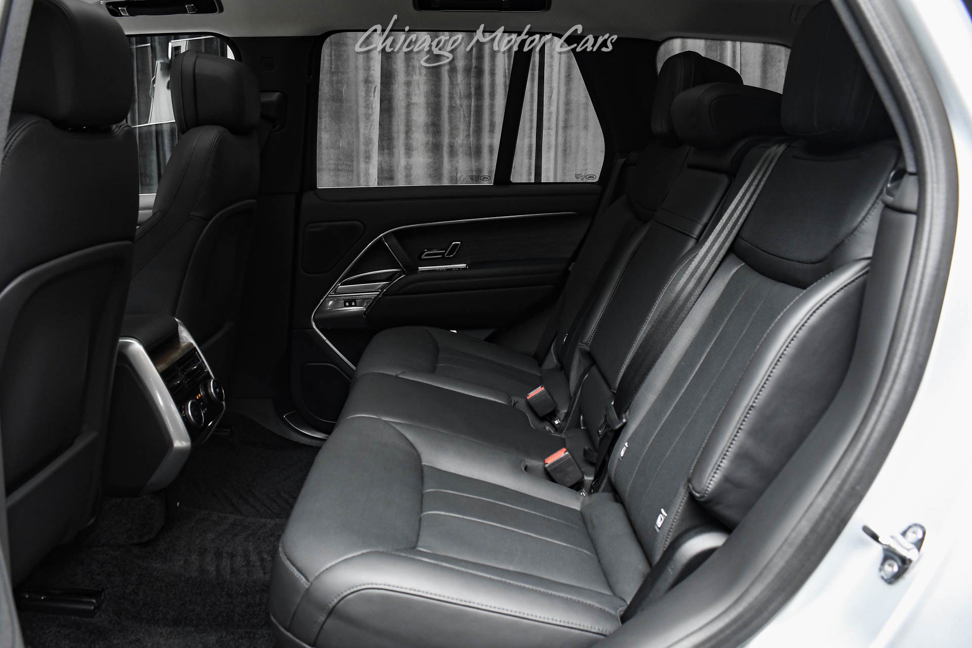 Used 2024 Land Rover Range Rover SE AWD/4WD image 26