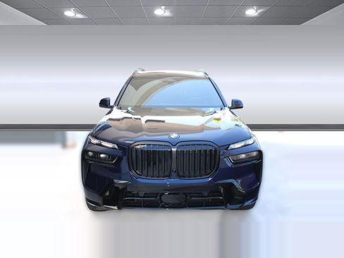 Used 2026 BMW X7 xDrive40i AWD/4WD image 6