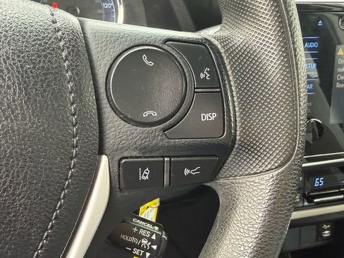 Used 2019 Toyota Corolla LE FWD image 24