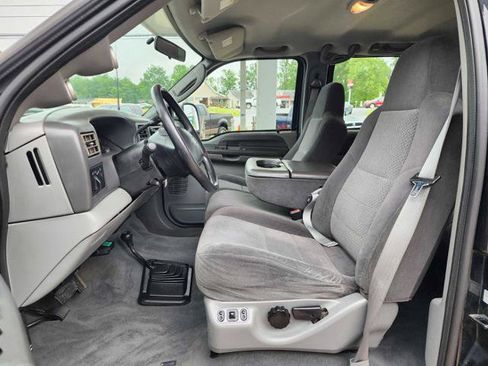 Used 2003 Ford F250 XLT AWD/4WD image 13