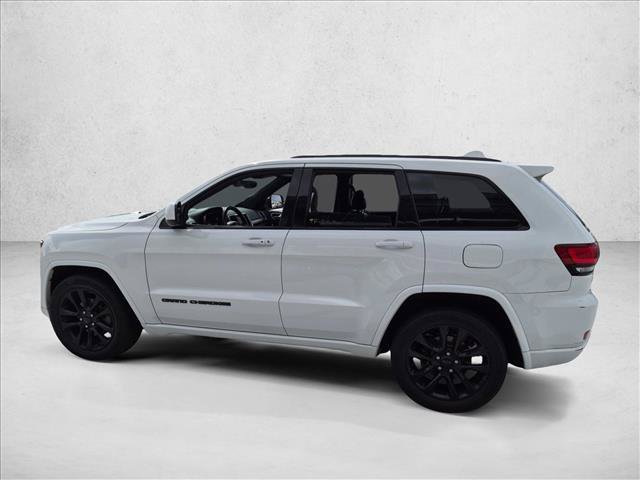 Used 2018 Jeep Grand Cherokee Altitude AWD/4WD image 8