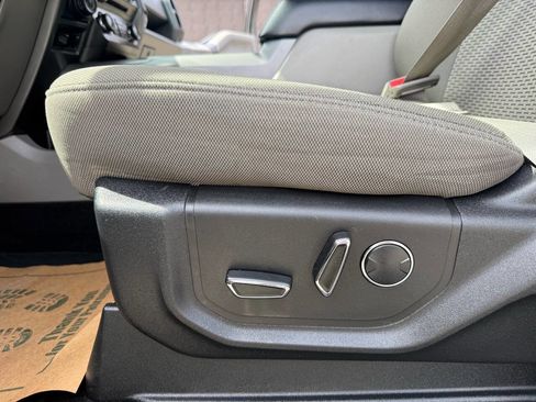 Used 2018 Ford F150 XLT w/ Equipment Group 302A Luxury AWD/4WD image 52