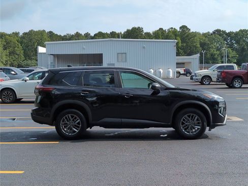 Used 2024 Nissan Rogue S AWD/4WD image 8