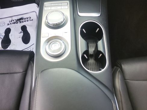 Used 2022 Genesis GV70 2.5T w/ Select Package image 25