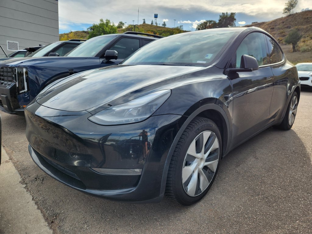 Used 2024 Tesla Model Y Long Range AWD/4WD image 17
