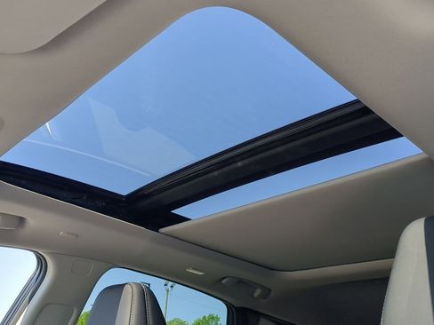 New 2025 Nissan Murano SL image 17