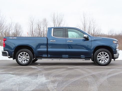 Used 2019 Chevrolet Silverado 1500 LTZ image 2