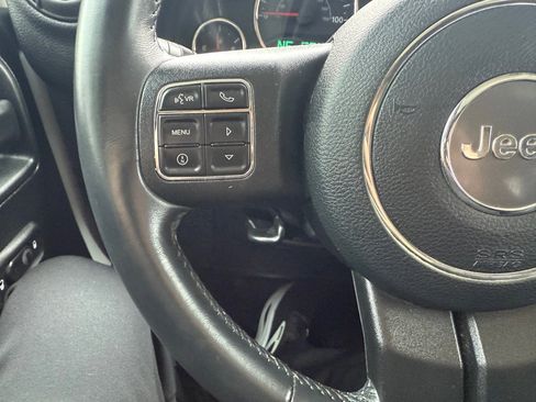 Used 2018 Jeep Wrangler Unlimited Sport S image 23