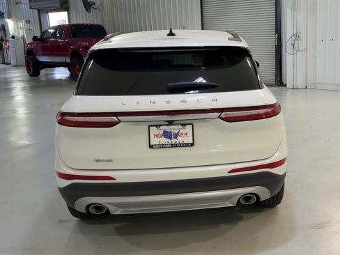 New 2026 Lincoln Corsair Premiere image 8