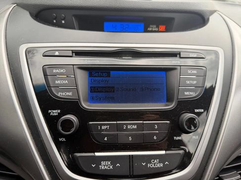 Used 2013 Hyundai Elantra GLS w/ Preferred Pkg FWD image 25