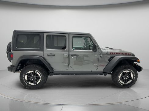 Used 2022 Jeep Wrangler Unlimited Rubicon w/ Cold Weather Group AWD/4WD image 4