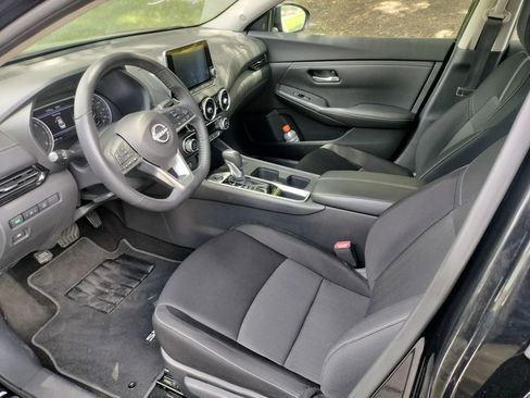 Used 2020 Nissan Sentra SV FWD image 4