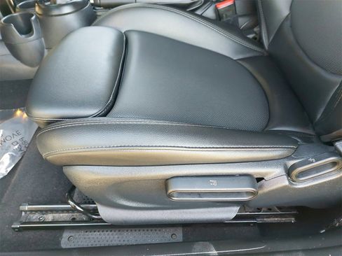 Used 2022 MINI Cooper S image 28