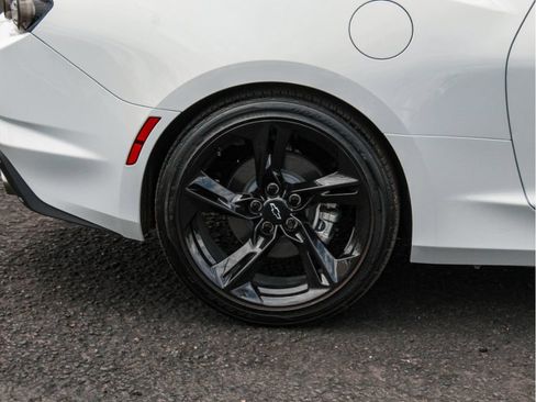 Used 2024 Chevrolet Camaro LT w/ RS Package RWD image 4
