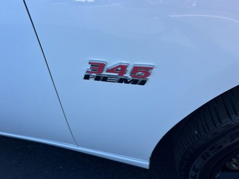 Used 2018 Dodge Charger R/T w/ Plus Group image 24