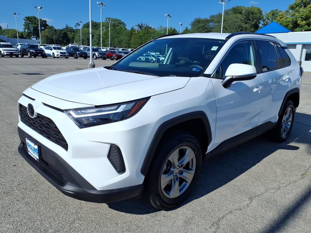 Used 2024 Toyota RAV4 XLE AWD/4WD image 8