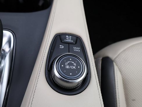 Used 2020 INFINITI QX50 Sensory w/ Proactive Package image 29