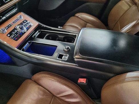 Used 2020 Lincoln Aviator Reserve w/ Equipment Group 202A AWD/4WD image 26