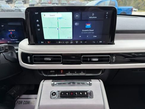 Used 2025 Lincoln Aviator Reserve w/ Equipment Group 201A image 28