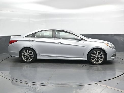 Used 2014 Hyundai Sonata SE FWD image 4