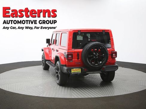 Used 2025 Jeep Wrangler Unlimited Sahara image 64