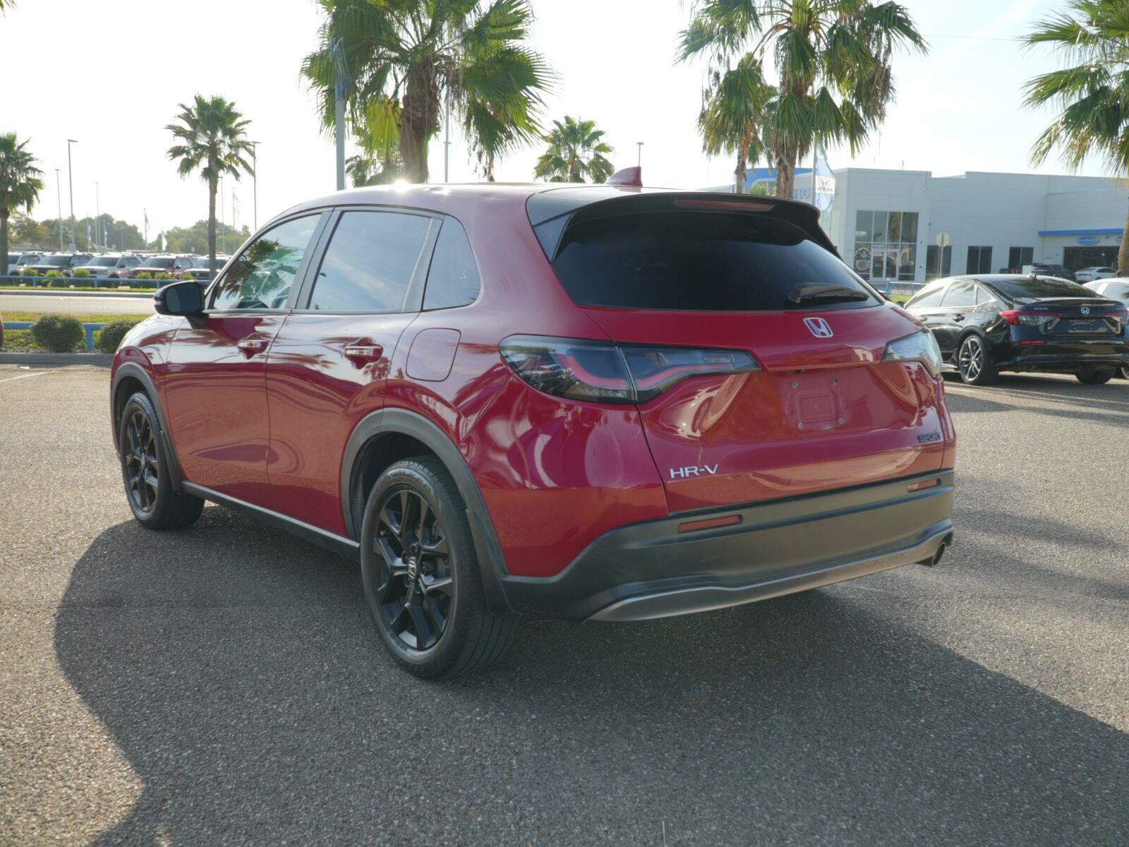 Used 2023 Honda HR-V Sport image 7