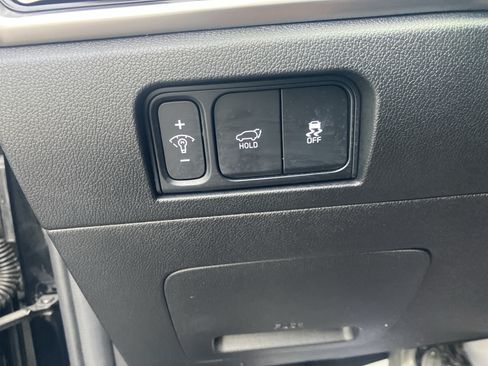 Used 2025 Kia Sorento EX FWD image 21