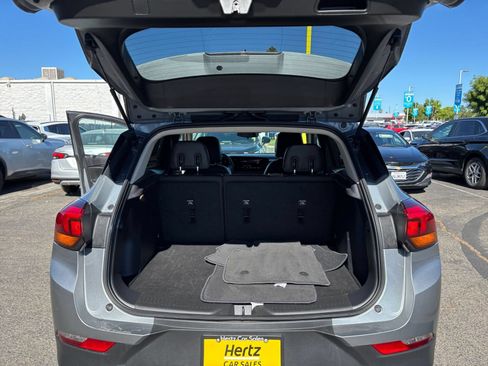 Used 2025 Buick Encore GX Preferred AWD/4WD image 29