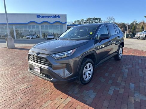 Used 2024 Toyota RAV4 LE image 32