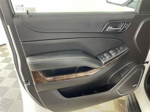 Used 2017 Chevrolet Tahoe LT image 12