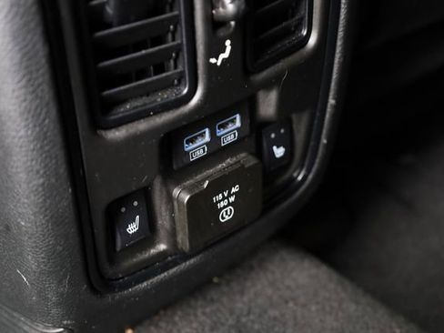 Used 2022 Dodge Durango GT image 25