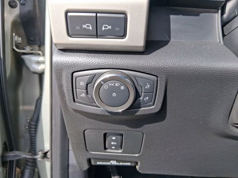 Used 2020 Ford F250 Lariat AWD/4WD image 24