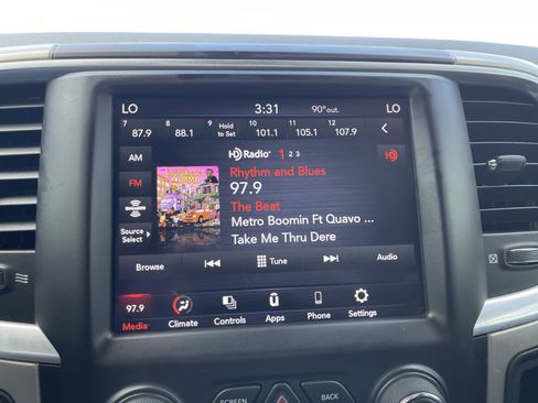 Used 2019 RAM 1500 Lone Star image 25