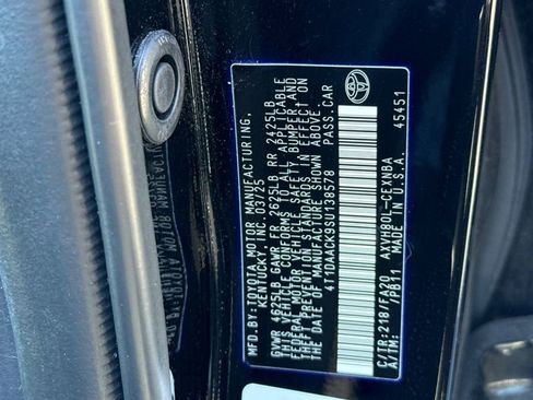 Used 2025 Toyota Camry LE image 40