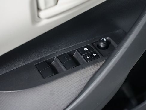 Certified 2025 Toyota Corolla LE image 28