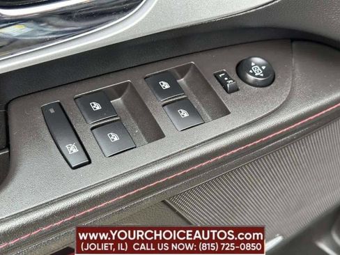 Used 2015 Chevrolet Equinox LT image 40