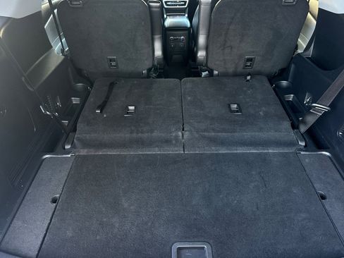 Certified 2022 Ford Explorer XLT w/ Equipment Group 202A image 15