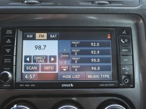 Used 2009 Dodge Challenger SRT8 w/ SRT Option Group II RWD image 18