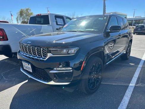 Used 2022 Jeep Grand Cherokee Summit image 3