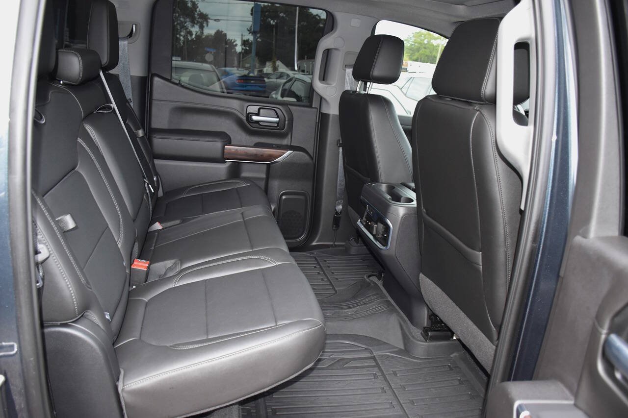 Used 2020 GMC Sierra 1500 SLT RWD image 15